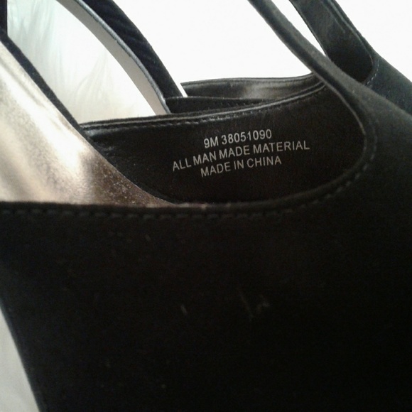 Black Peep Toe Platform Heels - Picture 3 of 4